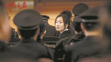 《以法之名》，在掌聲與爭議間校準坐標